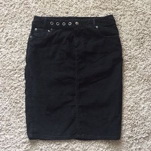 🌻 Black corduroy skirt